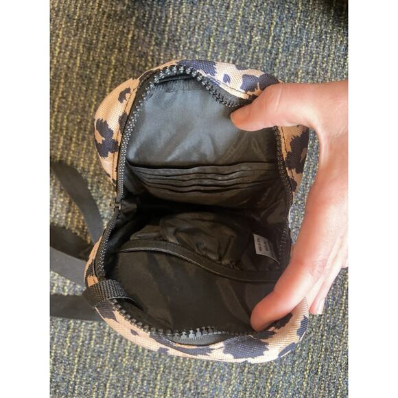 Vibe Festival Gear Crossbody Sling Bag for Women 4in1 from Recycled leopard - Picture 2 of 9